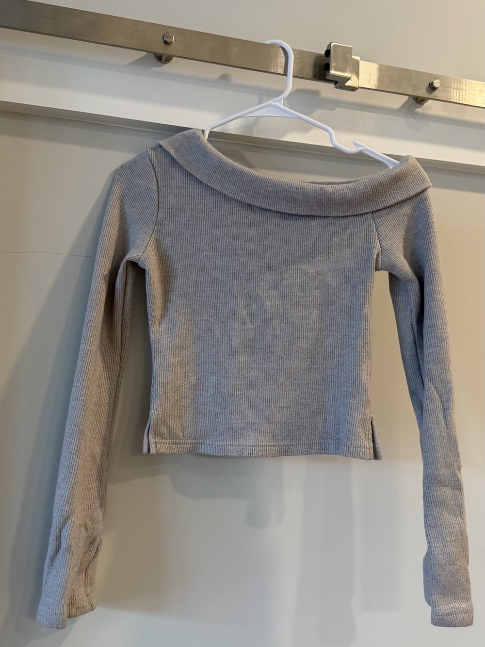 White Fox Grey Ribbed Off Shoulder Long Sleeve Sweater Top Size S